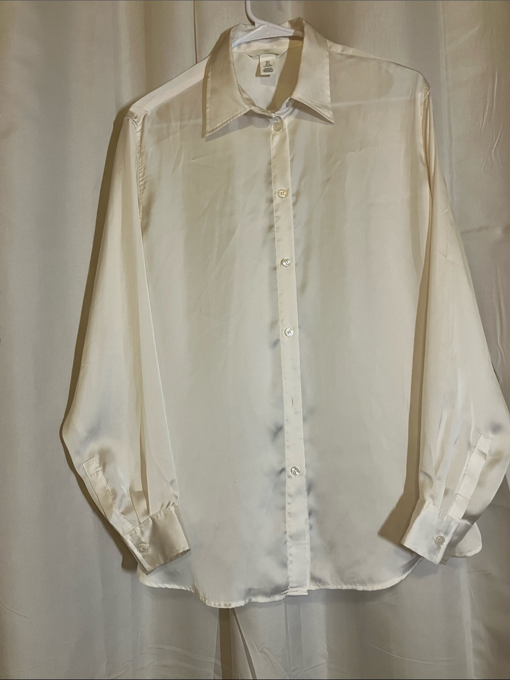 H&M Off-White Satin Dress Shirt - Long Sleeve Collared